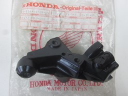 Show details for HEBELHALTER LINKS  53172-ME8-000  CX 650 CD Picture of HEBELHALTER LINKS  53172-ME8-000  CX 650 CD