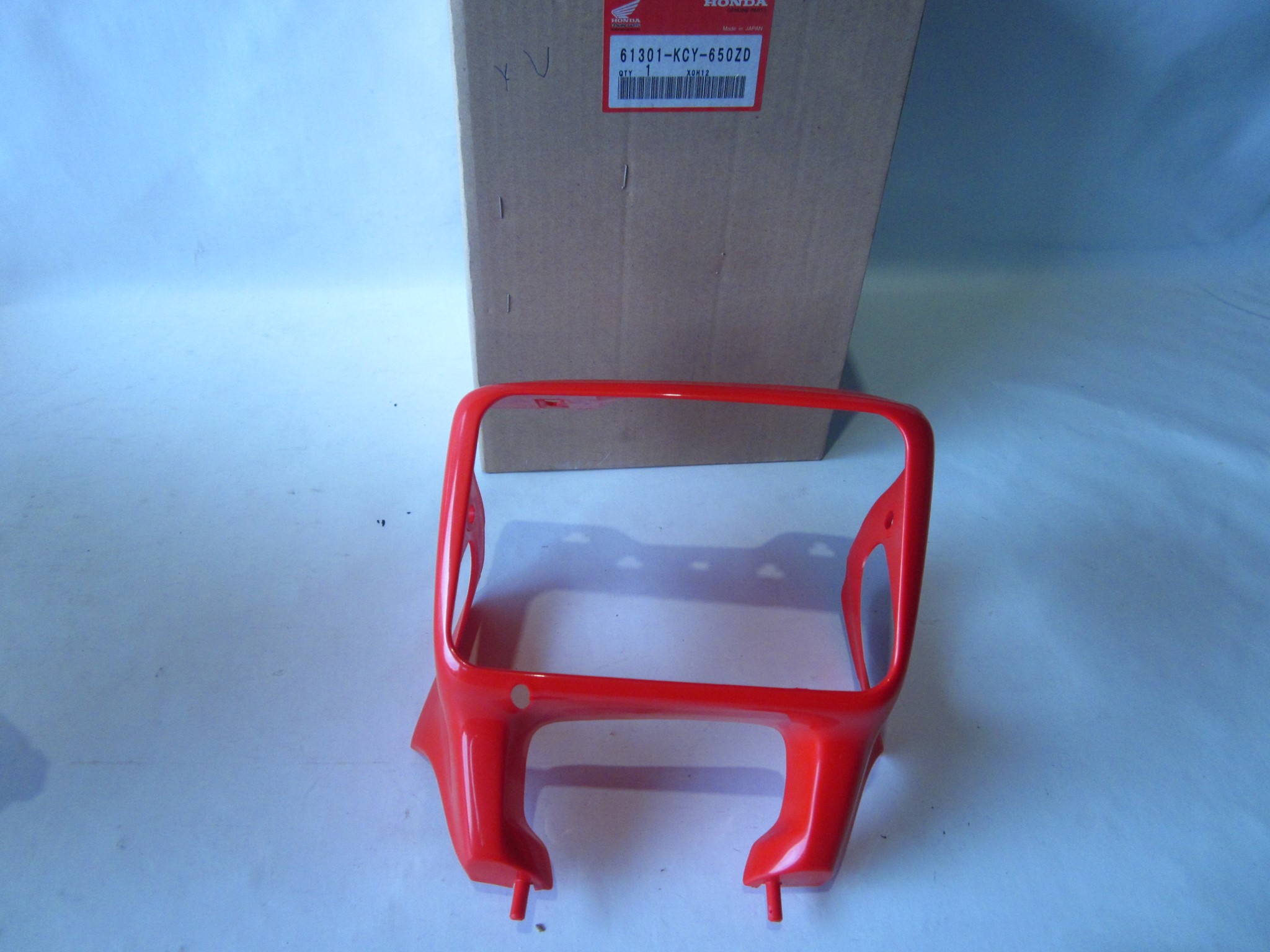 Bild von GEHAEUSE, SCHEINWERFER *R  61301-KCY-650ZD  XR 400 RT 