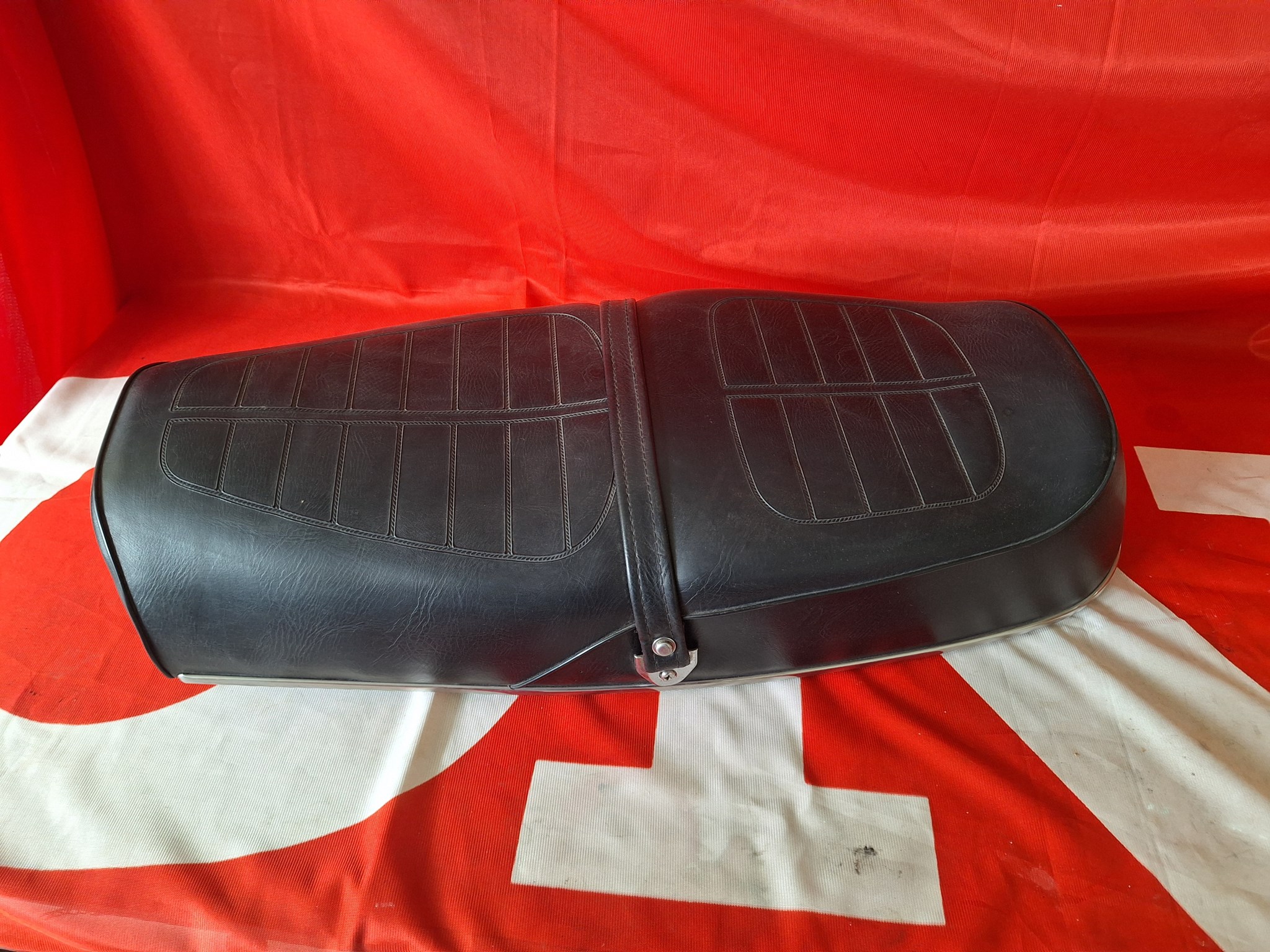 Picture of Sitzbank CB750K7 gebraucht