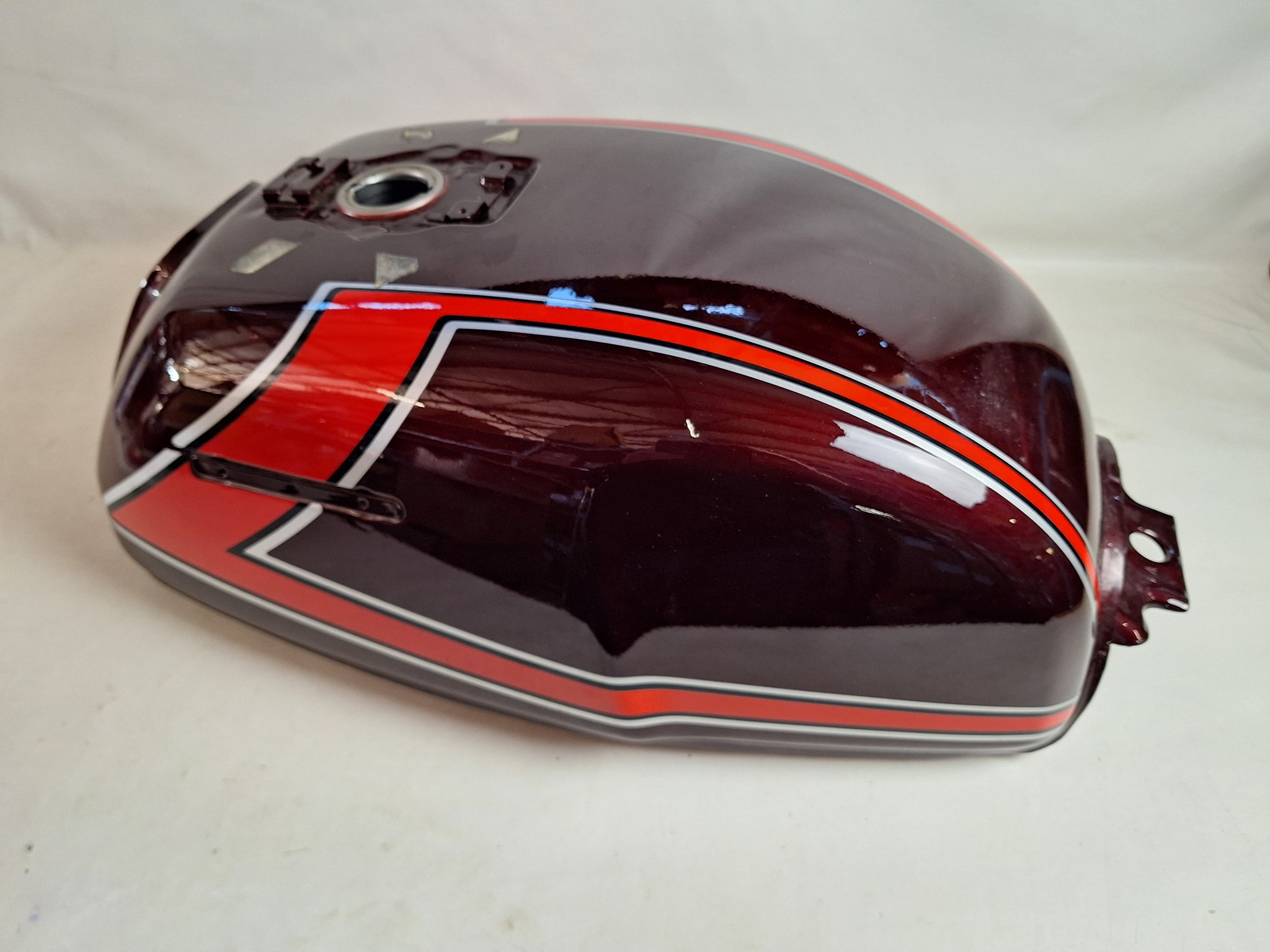 Picture of KRAFTSTOFFTANK  17520-415-315ZF  CX500