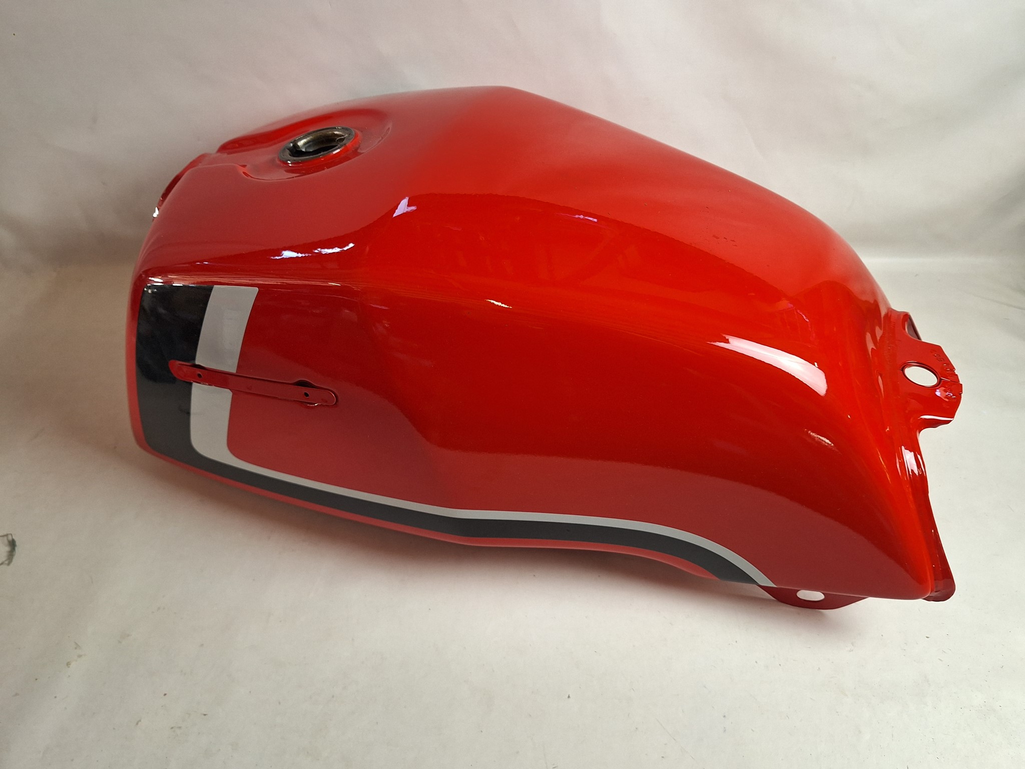 Picture of KRAFTSTOFFTANK  17520-KK9-950ZA