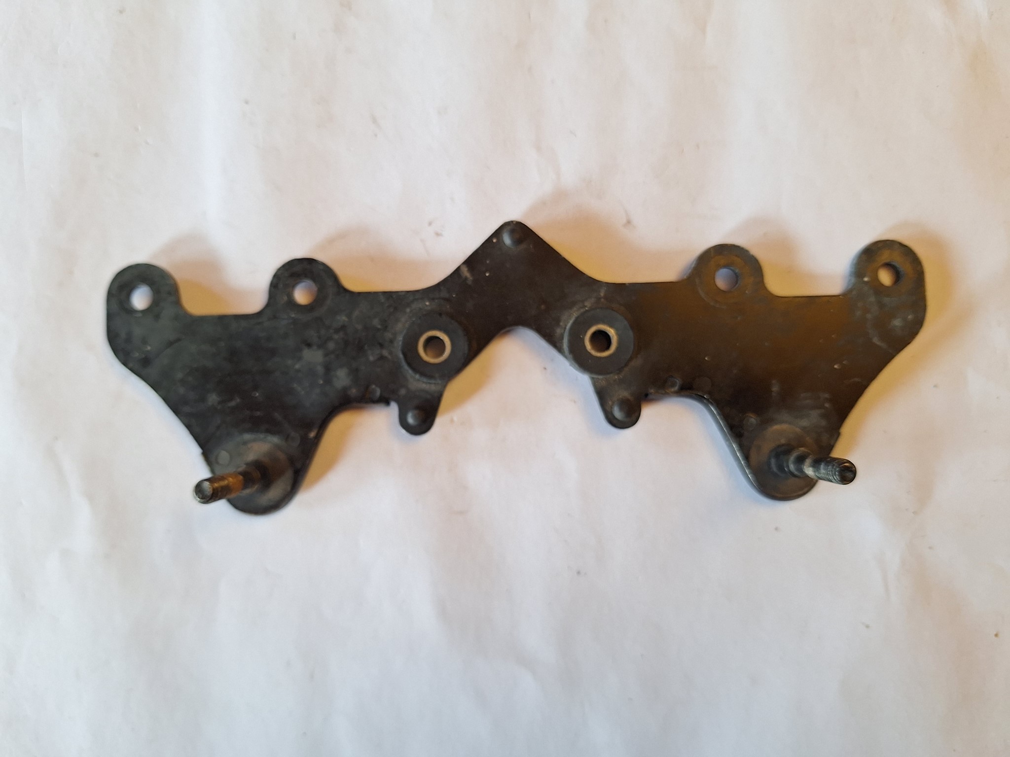 Picture of HALTERUNG INSTRUMENTE  37211-392-000  CB 750 F / F1 / FP 