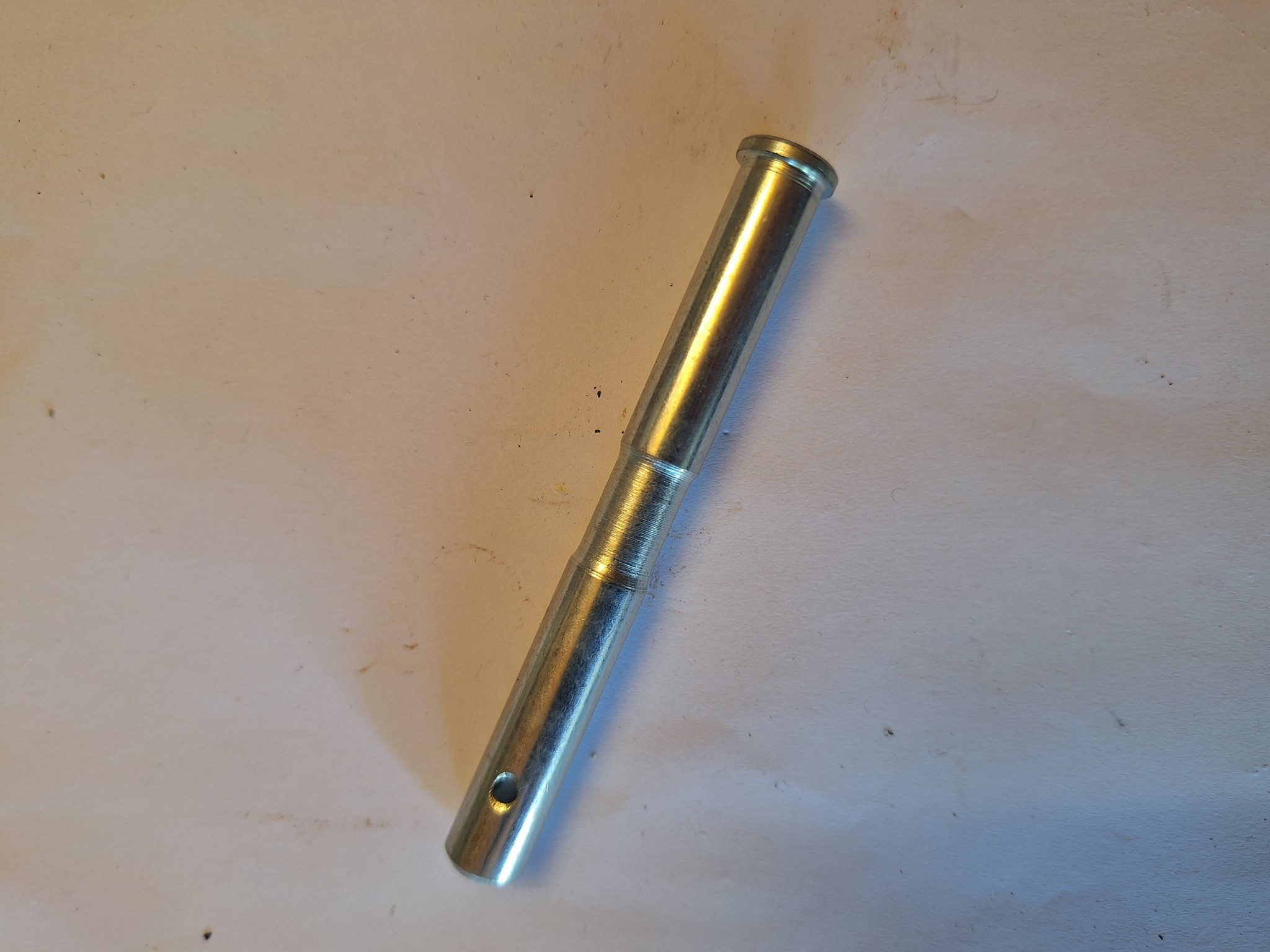 Bild von Bremssattelhalterbolzen CB750 K0-2 CB 450K
