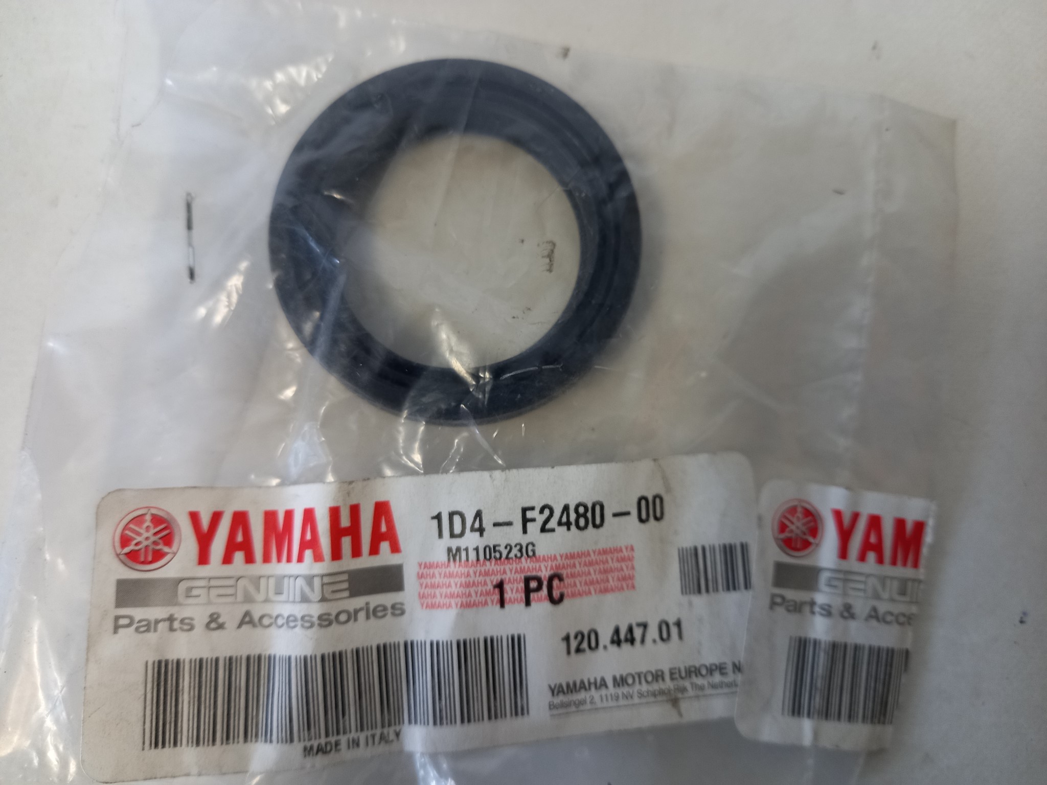 Picture of Yamaha  Simmering  1D4-F2480-00