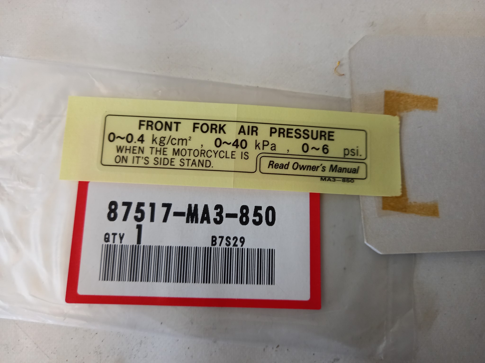 Picture of Honda  Label, FR  87517-MA3-850