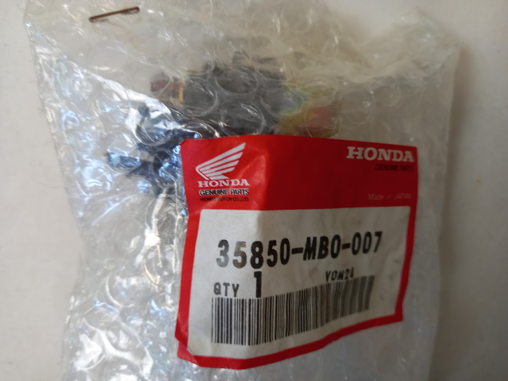 Picture of Honda  Switxh Assy, Starter Magn.  35850-MB0-007
