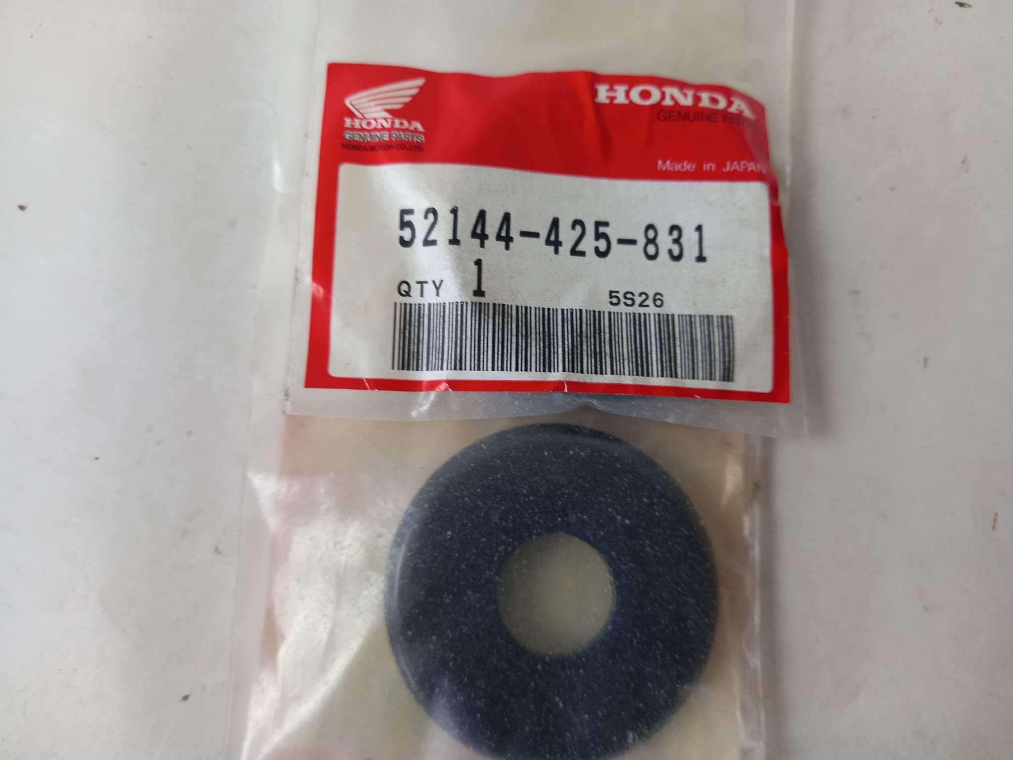 Picture of Honda  Cap, Dust Seal  52144-425-831