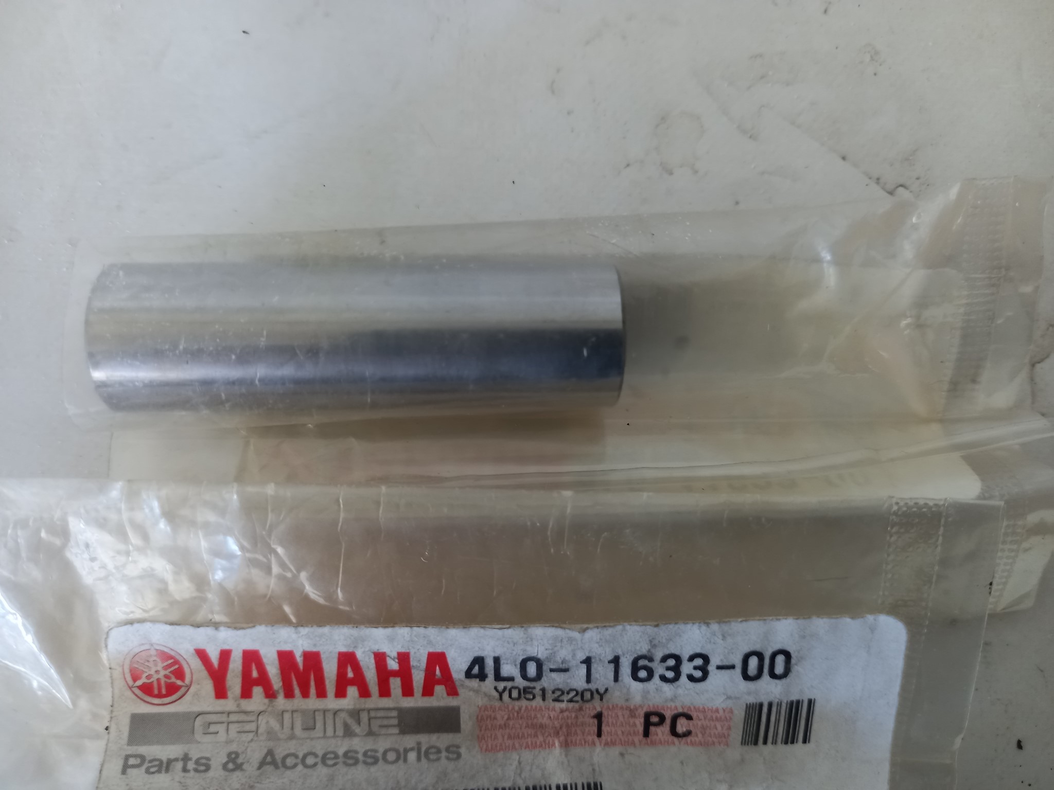 Picture of Yamaha  YFZ350B 1991  Kolbenbolzen  4L0-11633-00