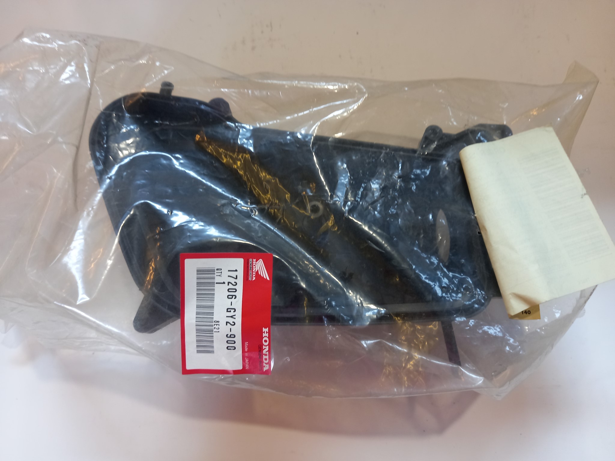 Picture of Honda  LUFTFILTERGEHAEUSE  17206-GY2-900