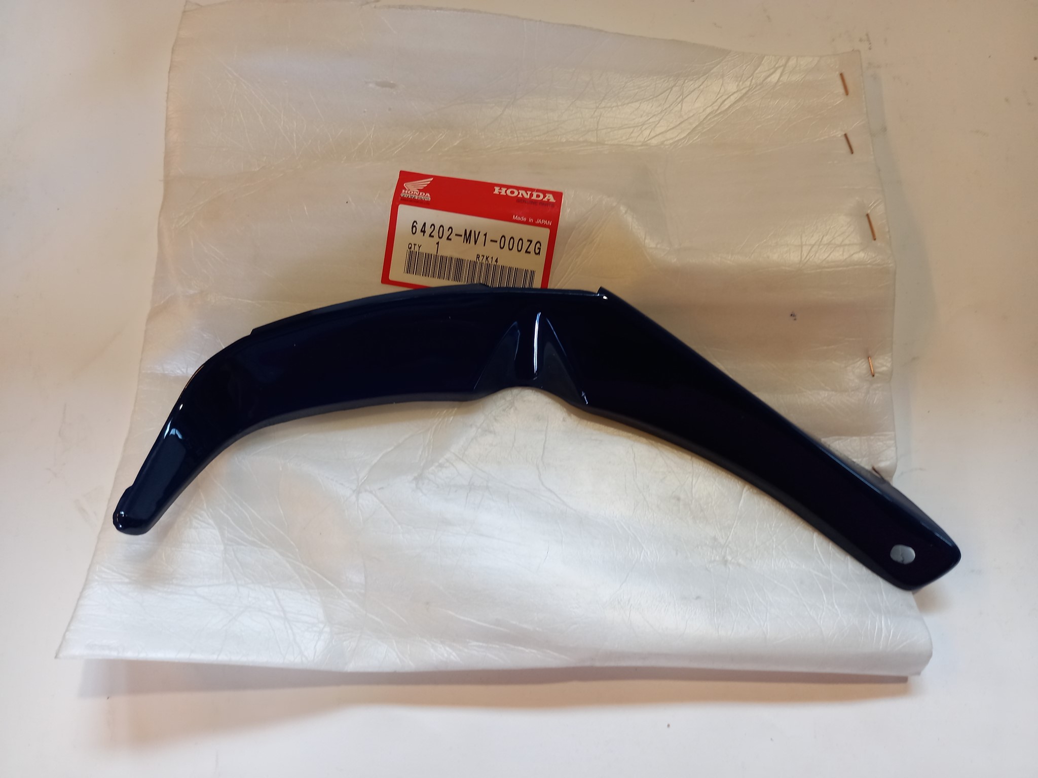 Bild von Honda  HILFVERKLEIDUNG, OBERE R.  64202-MV1-000ZG