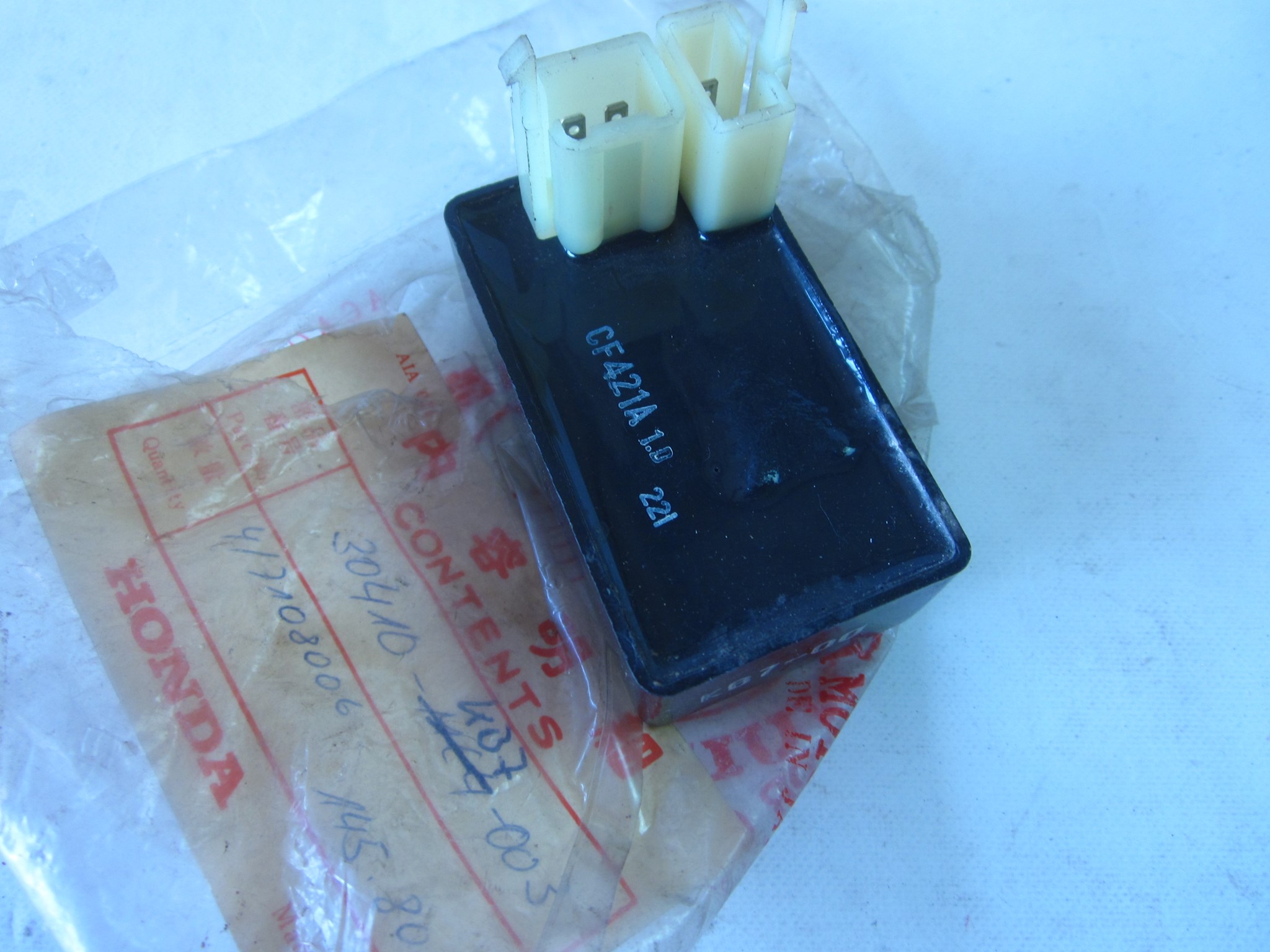 Picture of C.D.I. EINHEIT  30410-MC4-003  XL 500 RC